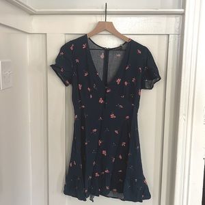Dress Forum Short floral Dress Size Medium